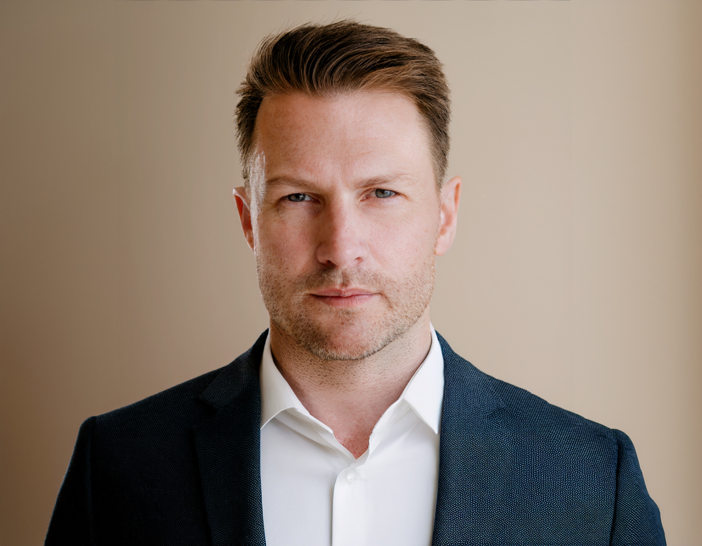 Porträt von Thomas Becker, Spezialist für Immobilienverwaltung